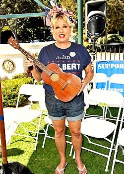 Victoria Jackson